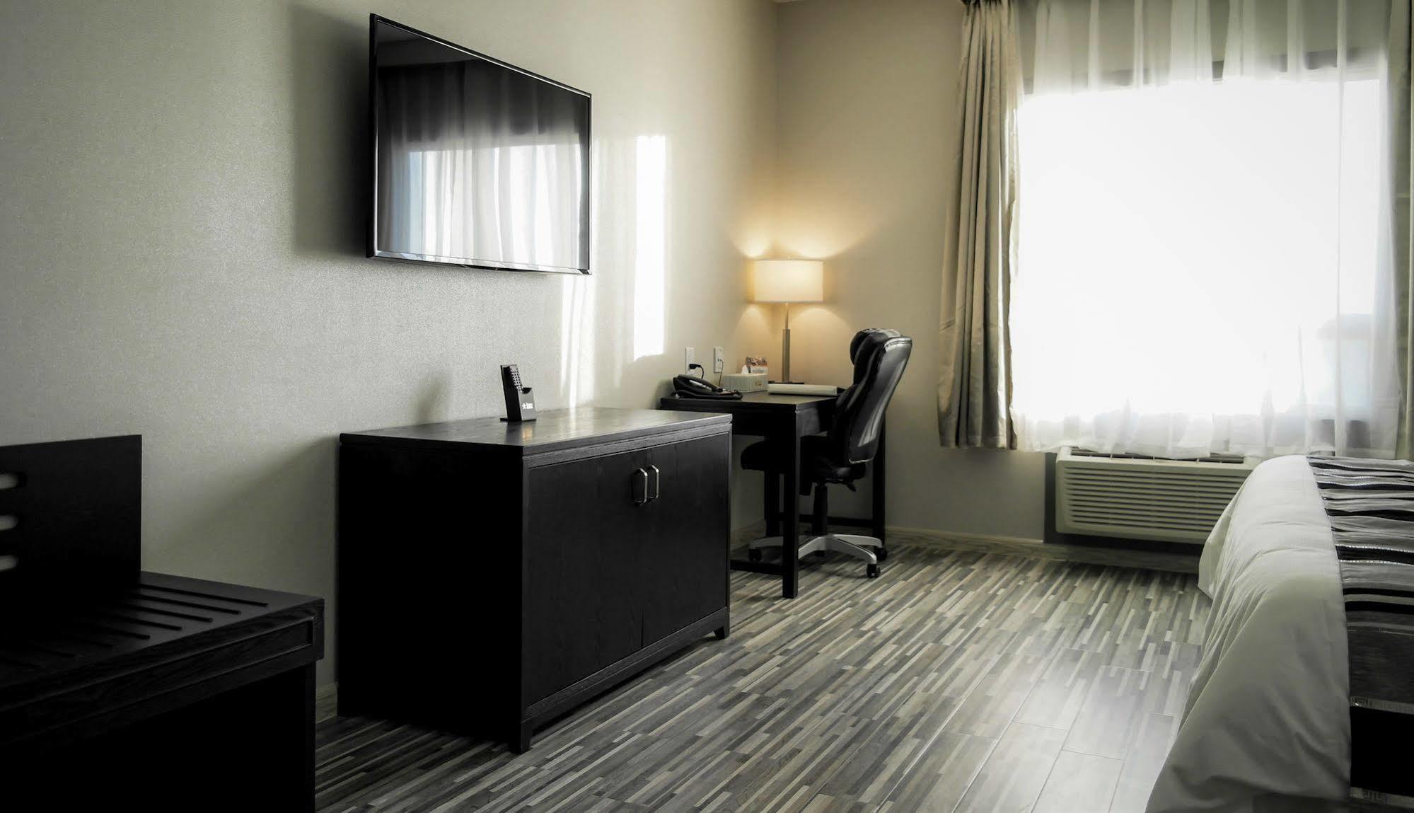 Stars Inn Leduc Bagian luar foto