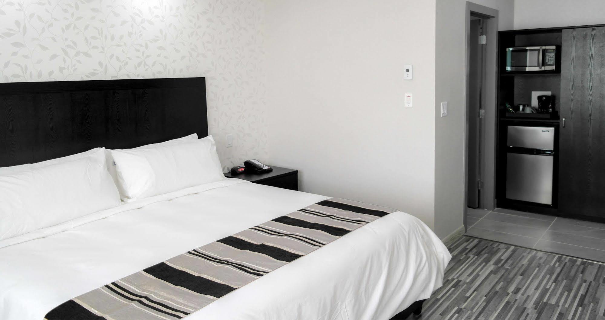 Stars Inn Leduc Bagian luar foto